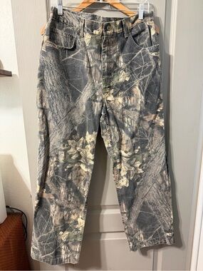 Cabela's Men's Camouflage Relaxed Jeans - hunting 34R